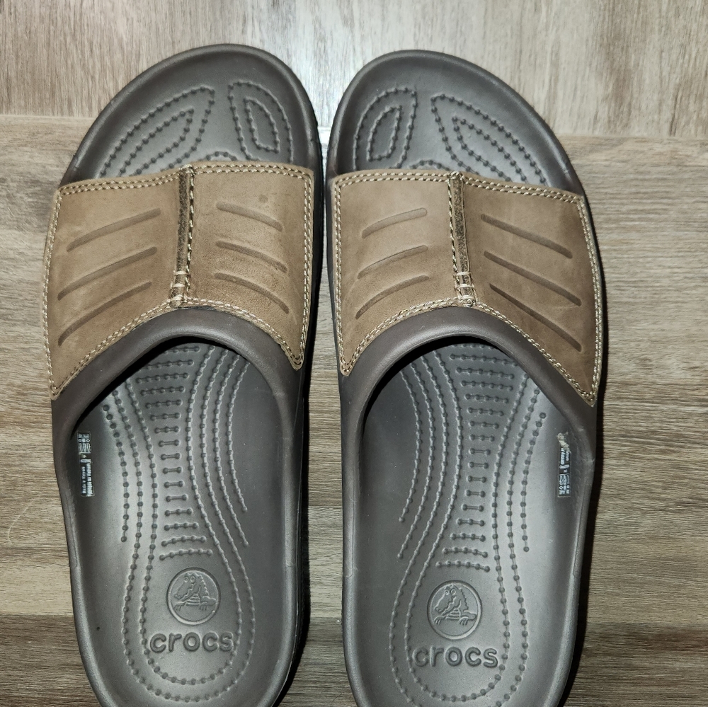 Crocs Mens Brown Leather Yukon Mesa Slip On Slide Sandals Brown Size 9  203294